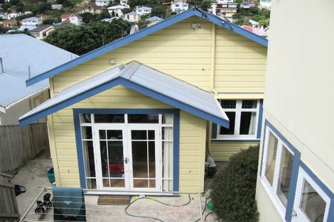 Photo of property in 13 Waikato Street, Island Bay, Wellington, 6023