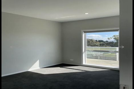 Photo of property in 3 Kopua Place, Whitby, Porirua, 5024