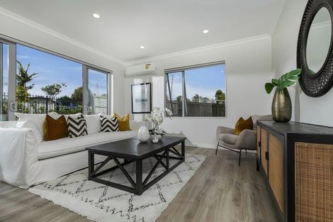 Photo of property in 5 Sunrise Avenue, Murrays Bay, Auckland, 0630