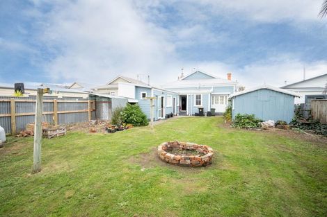 Photo of property in 35 Waldegrave Street, Palmerston North, 4410