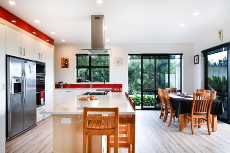 Photo of property in 911 Old North Road, Waimauku, 0882