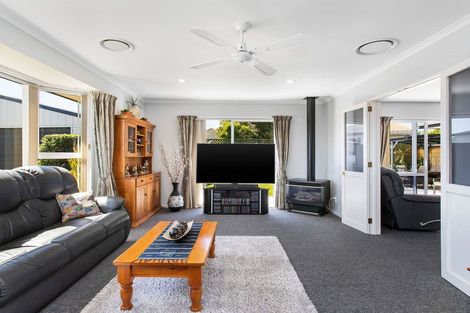 Photo of property in 8 Jerez Place, Hei Hei, Christchurch, 8042