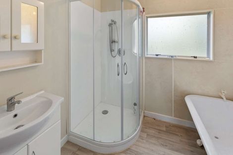 Photo of property in 30 Gloag Street, Waverley, 4510