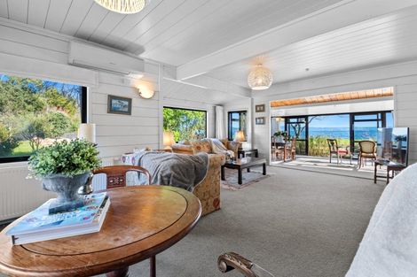 Photo of property in 15 Waana Street, Mourea, Rotorua, 3074