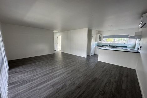 Photo of property in 8 Dennis Road, Papatoetoe, Auckland, 2025