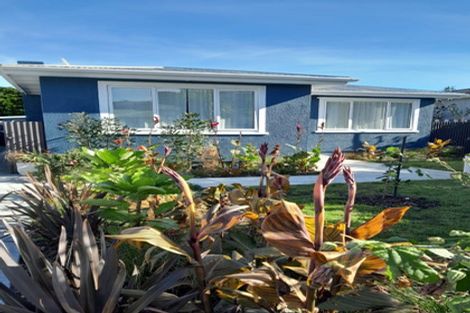 Photo of property in 137 Cornfoot Street, Castlecliff, Whanganui, 4501