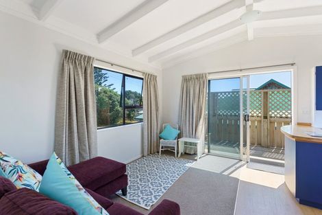 Photo of property in 19 Dixie Street, Te Horo Beach, Otaki, 5581