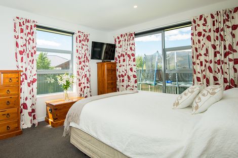 Photo of property in 13 Stowell Drive, Cromwell, 9310