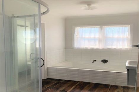 Photo of property in 8 Windsor Place, Levin, 5510