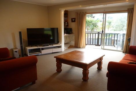 Photo of property in 57 Lavery Place, Sunnynook, Auckland, 0632