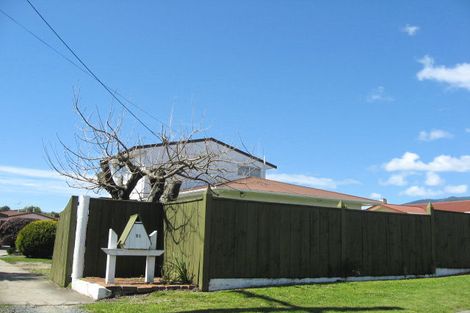Photo of property in 21 Andrew Street, Stoke, Nelson, 7011