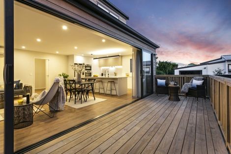 Photo of property in 53b Red Beach Road, Red Beach, 0932