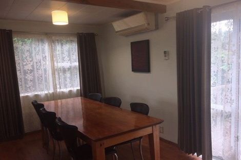 Photo of property in 33b Beach Road, Te Atatu Peninsula, Auckland, 0610