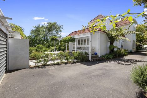 Photo of property in 116 Carrington Street, Lower Vogeltown, New Plymouth, 4310