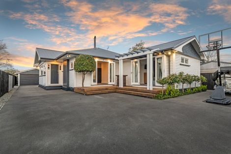 Photo of property in 6 Claremont Avenue, Papanui, Christchurch, 8053