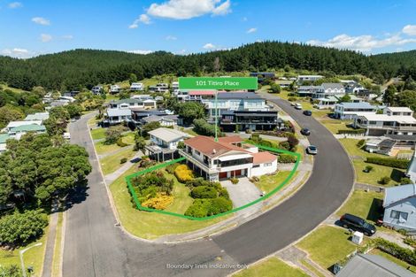 Photo of property in 101 Titiro Place, Onemana, Whangamata, 3691