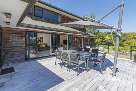 Photo of property in 300 Hunua Road, Hunua, Papakura, 2583