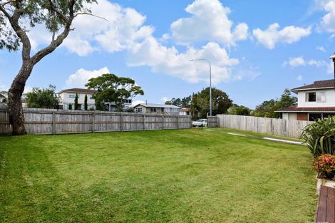 Photo of property in 41 Oreil Avenue, West Harbour, Auckland, 0618
