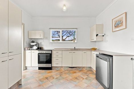 Photo of property in 73 Driver Street, Long Beach, Port Chalmers, 9081