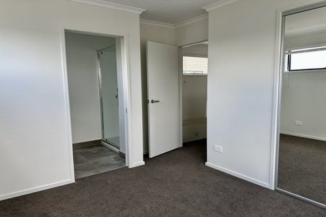 Photo of property in 1090a Great North Road, Point Chevalier, Auckland, 1022