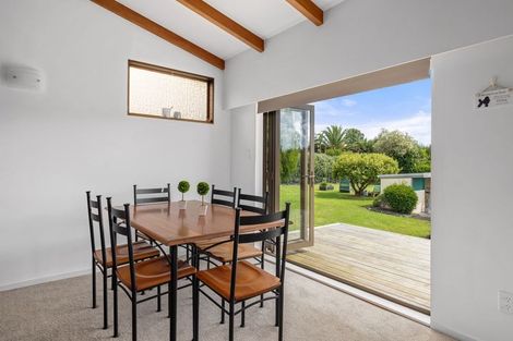 Photo of property in 10 Kendall Road, Kerikeri, 0230