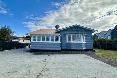 Photo of property in 1/107 Waimumu Road, Massey, Auckland, 0614