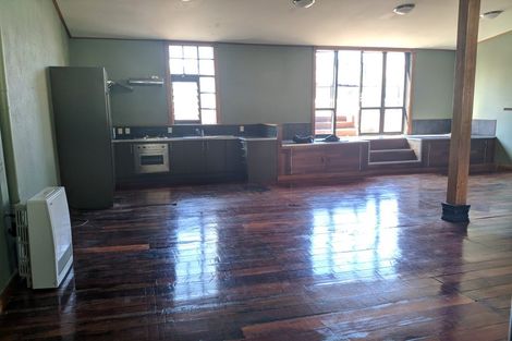 Photo of property in 91a Cook Street, Marfell, New Plymouth, 4310