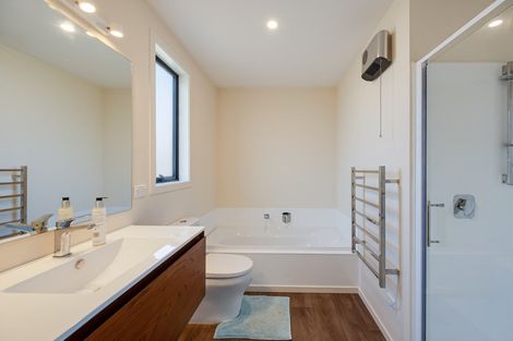 Photo of property in 11 Old Dairy Close, Glenorchy, 9372