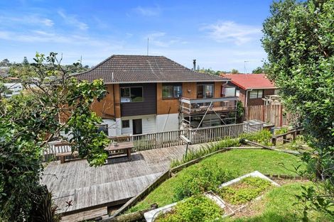 Photo of property in 28 Stapleford Crescent, Browns Bay, Auckland, 0630