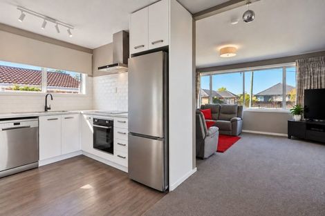 Photo of property in 73 Wingate Street, Redwood, Christchurch, 8051