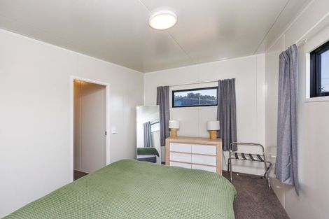 Photo of property in 52 Nash Parade, Foxton Beach, Foxton, 4815