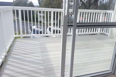 Photo of property in 1/55 Monarch Avenue, Hillcrest, Auckland, 0627