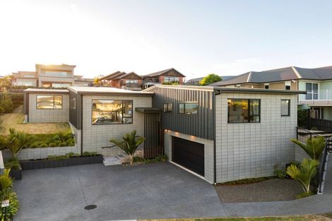 Photo of property in 13 Evergreen Rise, Grandview Heights, Hamilton, 3200