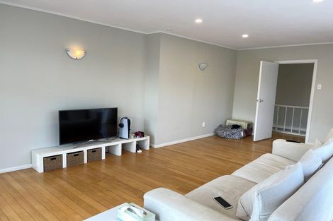 Photo of property in 34 Marriott Road, Pakuranga, Auckland, 2010