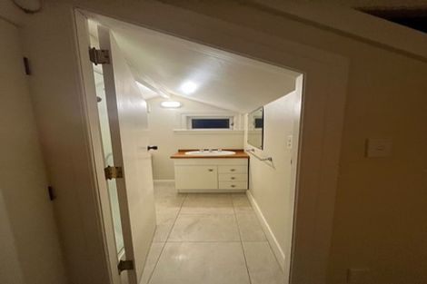 Photo of property in 7 Otahuri Crescent, Greenlane, Auckland, 1051