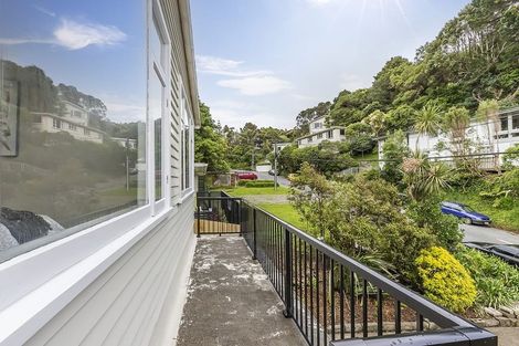 Photo of property in 48 Randwick Road, Northland, Wellington, 6012