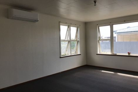 Photo of property in 1/202 Grove Road, Mayfair, Hastings, 4122