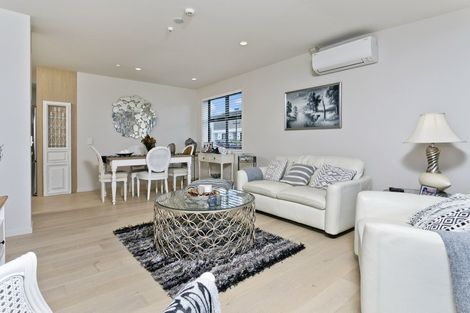 Photo of property in 3/388 Hibiscus Coast Highway, Orewa, 0931