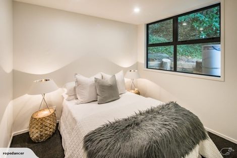 Photo of property in 14 Appleton Place, Karori, Wellington, 6012