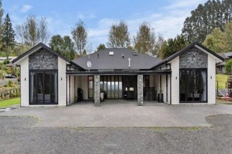 Photo of property in 12 Judge Richardson Drive, Opaheke, Papakura, 2584