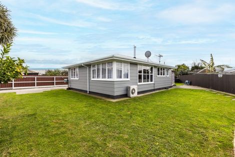 Photo of property in 10 Wallis Place, Onekawa, Napier, 4110