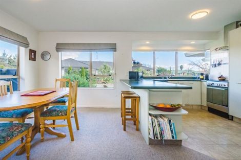 Photo of property in 7a Leigh Place, Paraparaumu Beach, Paraparaumu, 5032