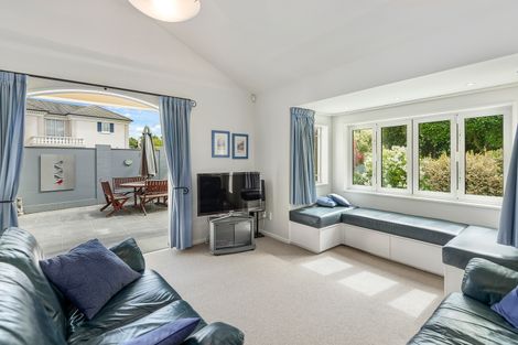 Photo of property in 30 Chateau Drive, Burnside, Christchurch, 8053
