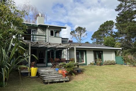 Photo of property in 66 Paragon Avenue, Beach Haven, Auckland, 0626