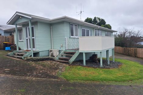 Photo of property in 33 Henderson Crescent, Parkvale, Tauranga, 3112