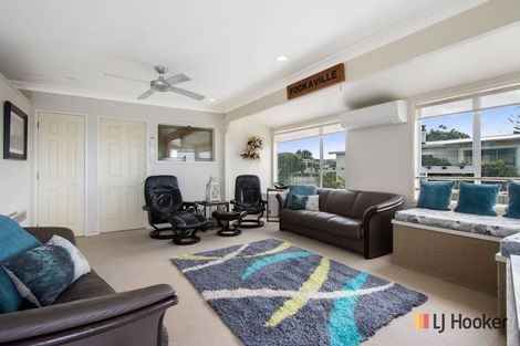 Photo of property in 59 Bway Road, Waihi Beach, 3611