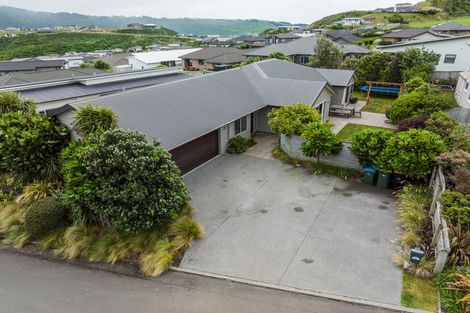Photo of property in 12 Peel Lane, Aotea, Porirua, 5024