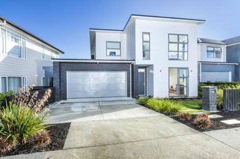 Photo of property in 15b Headland Drive, Long Bay, Auckland, 0630