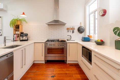 Photo of property in 33 Owen Street, Newtown, Wellington, 6021