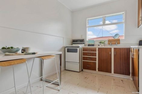 Photo of property in 2/365 Great South Road, Ellerslie, Auckland, 1051